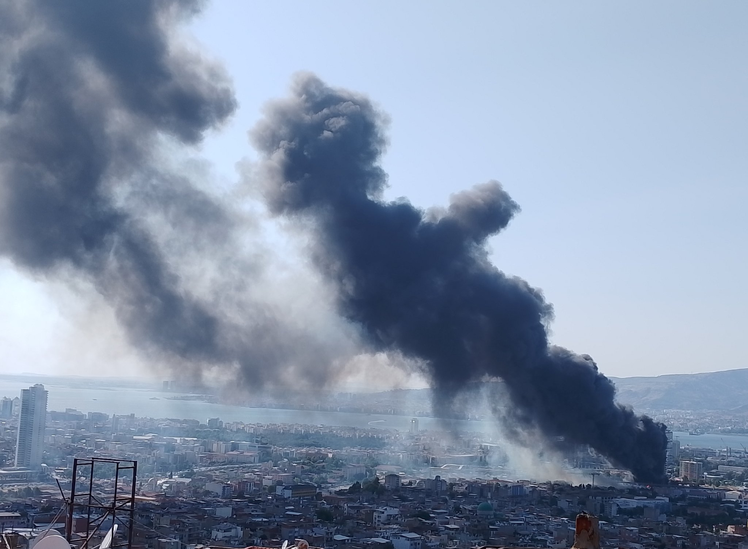 Vali Elban yangınla ilgili açıklama yaptı